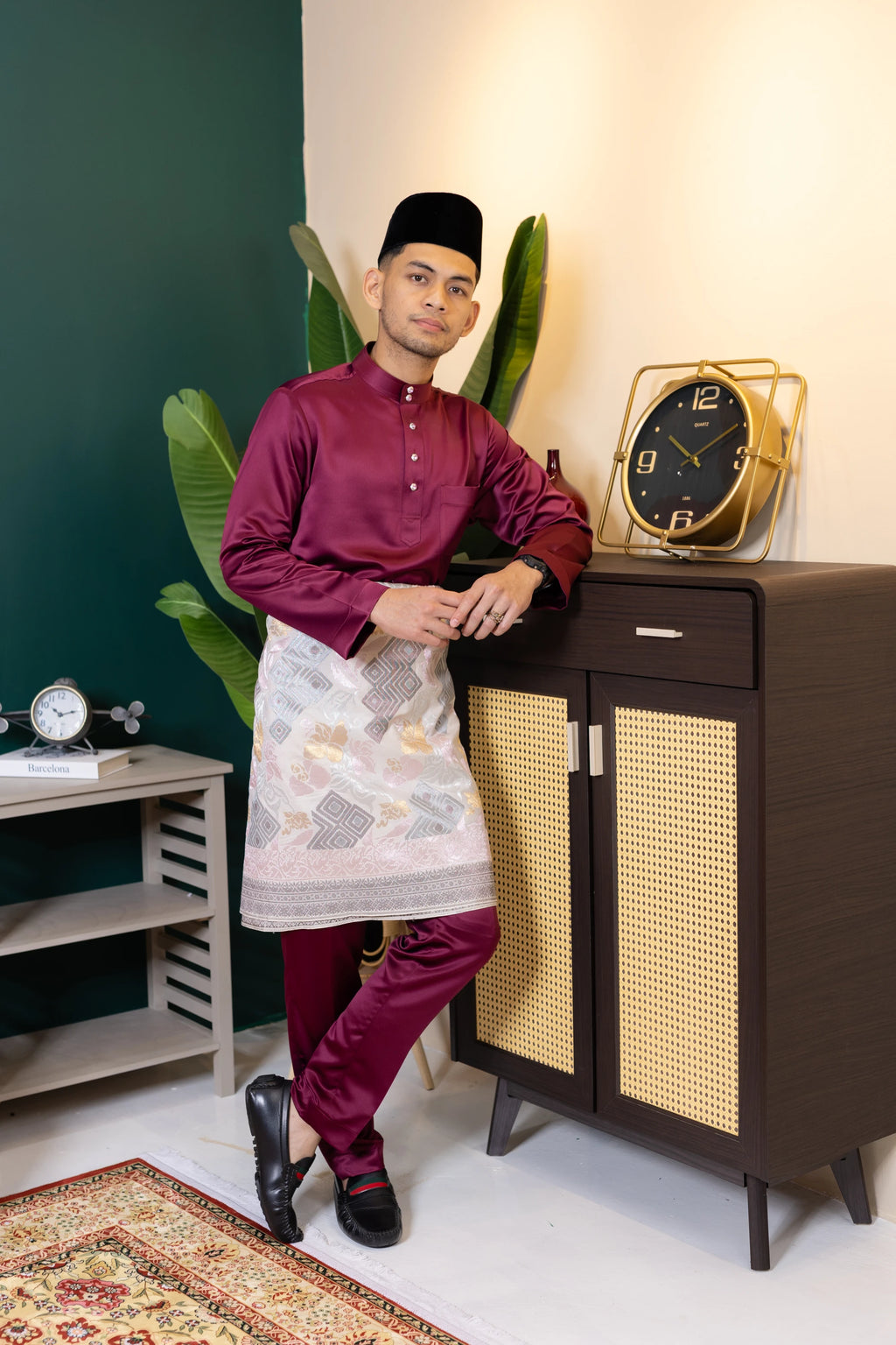 Baju Melayu Tailor Fit - Burgundy